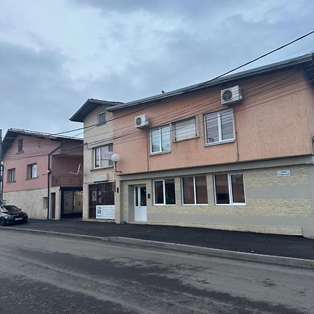 Хотел Елит Kostinbrod Eksteriør bilde